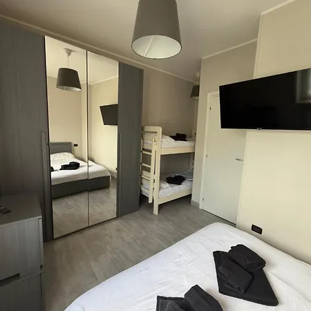 M&g 300 M Dal Mare Appartement Pescara
